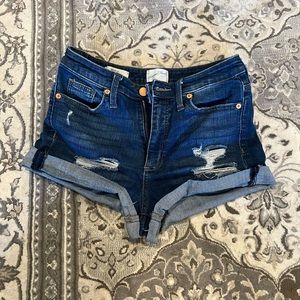 Universal Thread shorts